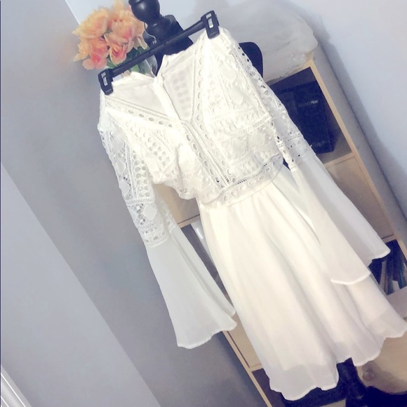 White flowy dress - Picture 2 of 3